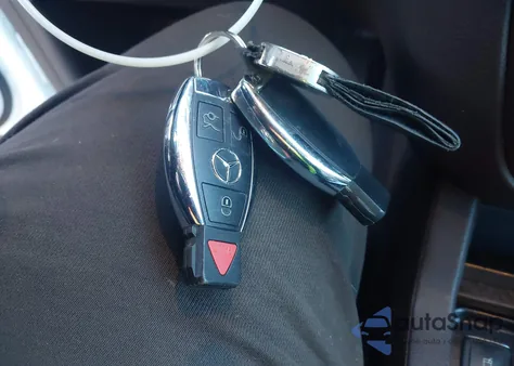 2019 Mercedes-Benz Gls 450 4Matic z USA, uszkodzony, nr VIN 4JGDF6EEXKB236164